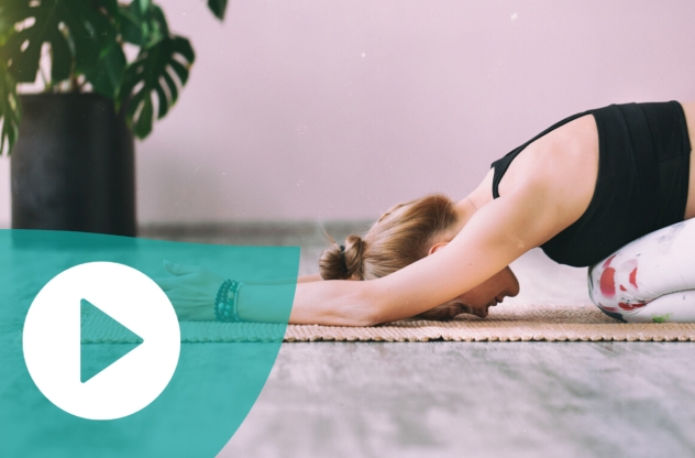 Yoga gegen Spannungskopfschmerzen