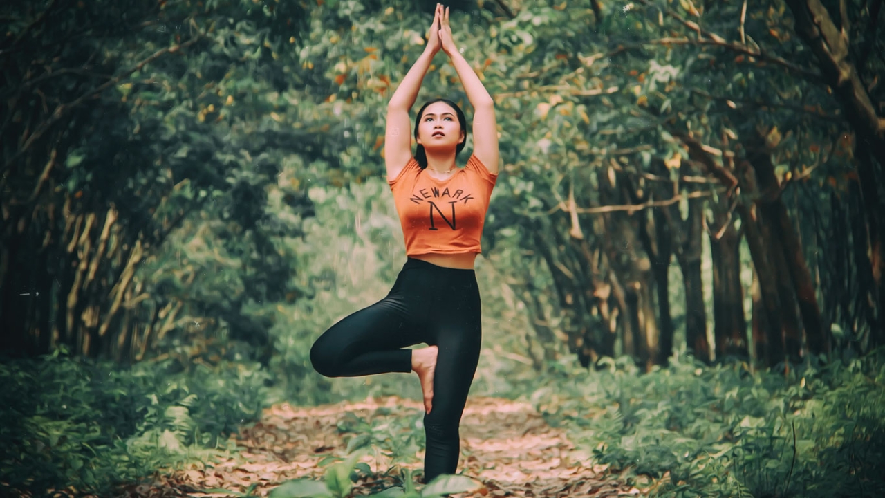 Die eigene Weiblichkeit durch Yoga entdecken