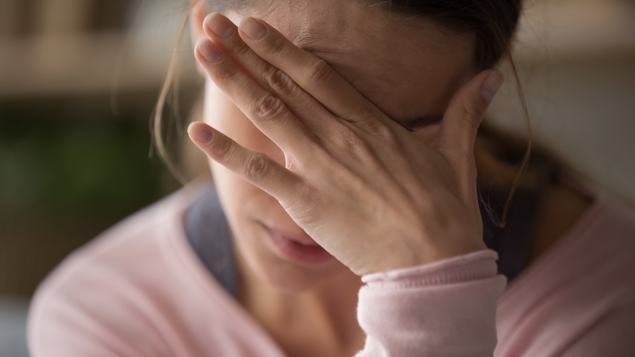 Frau hat Angst Fehler zu machen
