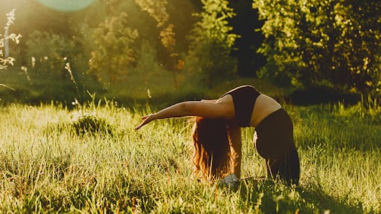 Karma-Yoga: 4 Übungen zur Überwindung schwieriger Lebenssituationen